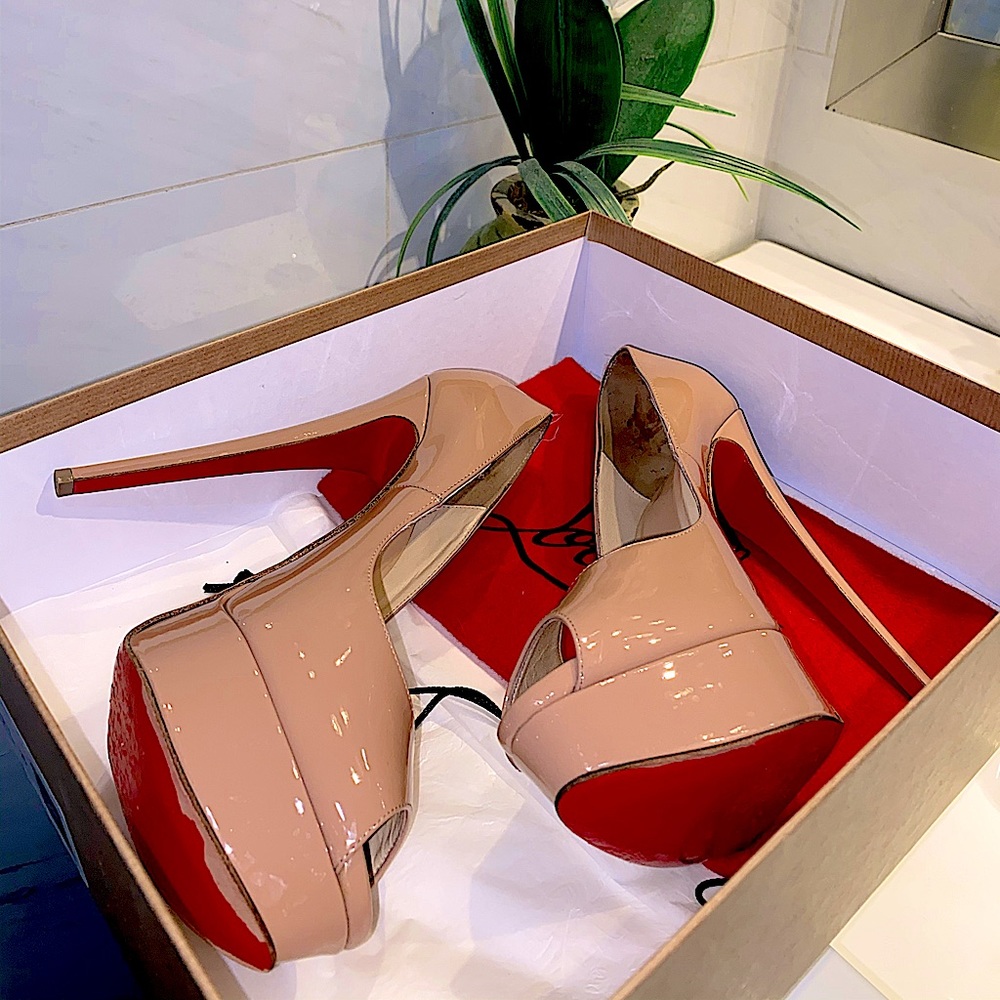 Auth Christain Louboutin Ladypeep Nude/ Size38 - image 5